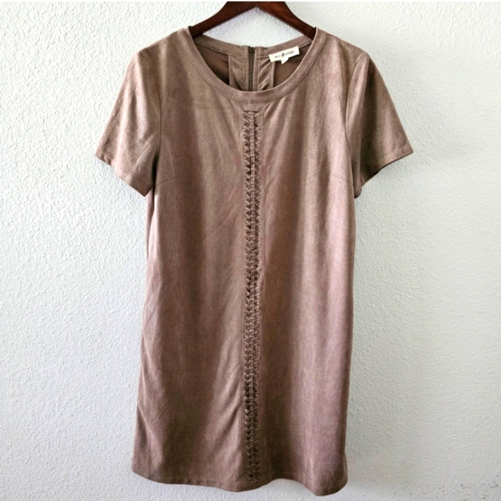 Blu Spero taupe shift dress size S faux suede short sleeve braid detail mini